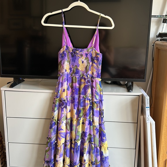 Purple floral dress. - Picture 5 of 6